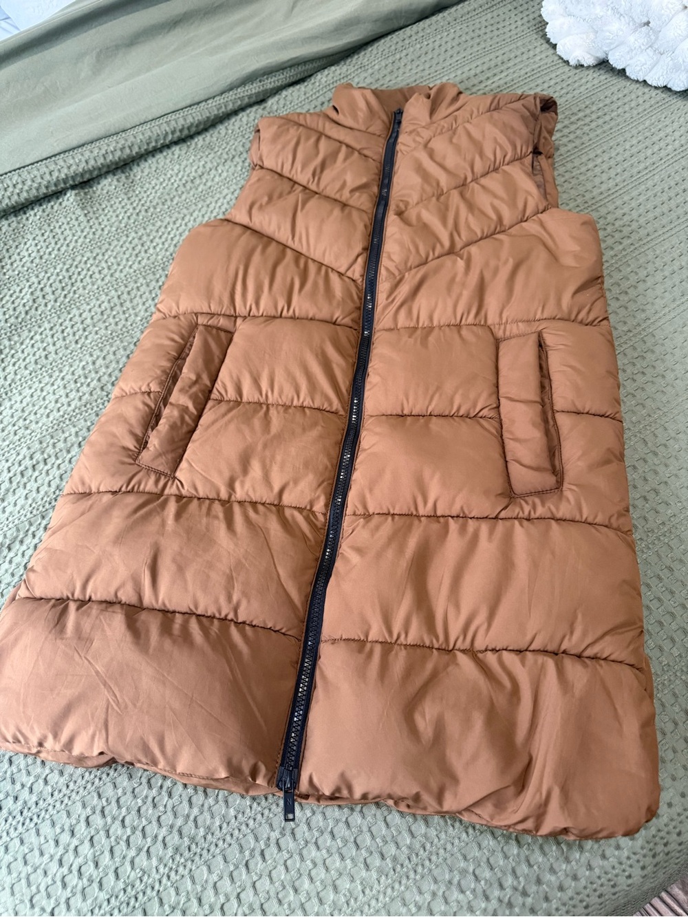 Noisy May Quilted Puffer Vest in Rust
